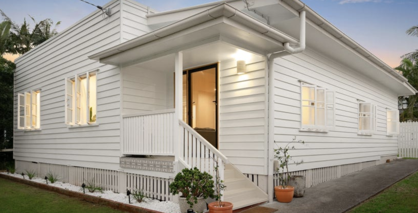 10 Baldwin Street, Redcliffe