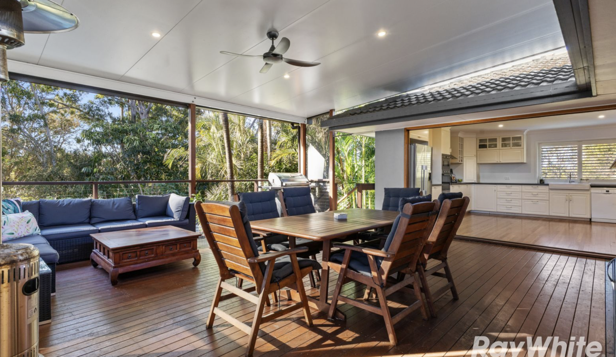 2 Waratah Drive Clontarf 2