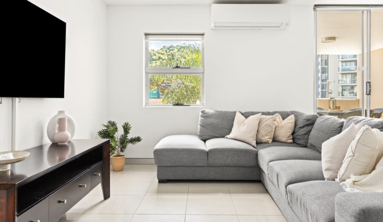 9:83 Marine Parade Redcliffe 3