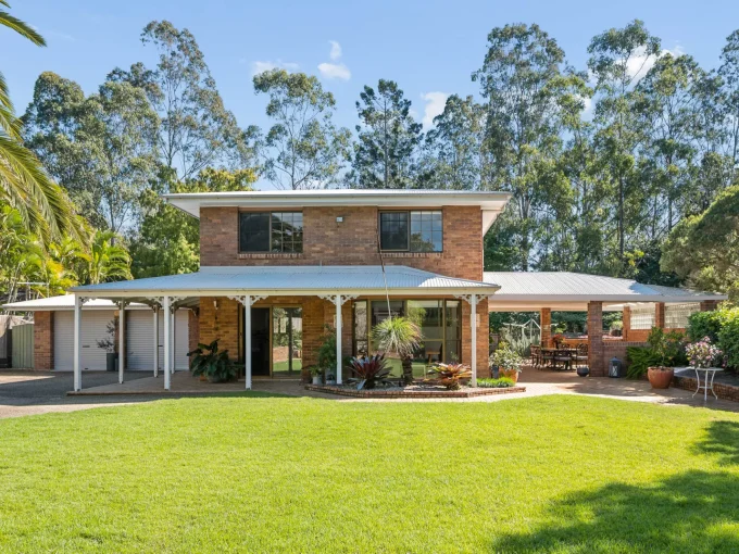 47 Tetragona Drive, Arana Hills – Parkside Living in Arana Hills
